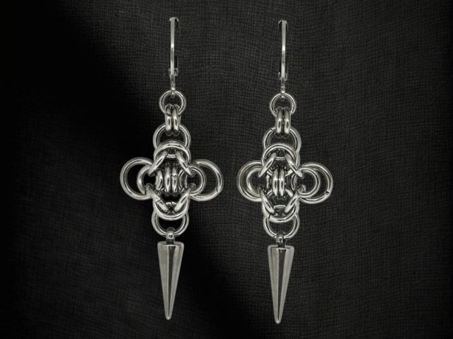 kolczyki chainmaille z kolcem stal chirurgiczna gothic dark academia