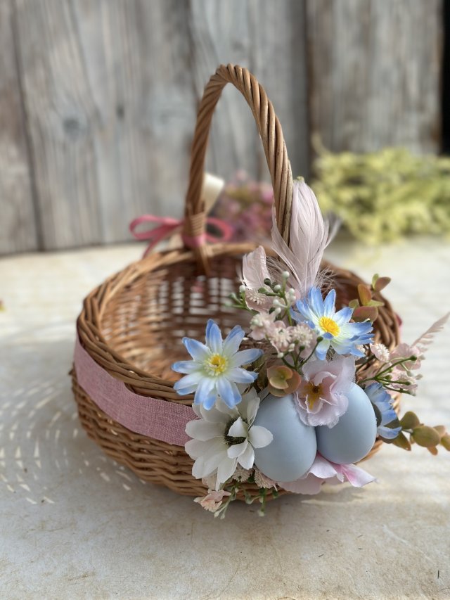 Koszyczek wielkanocny, koszyk wiklinowy na święcone