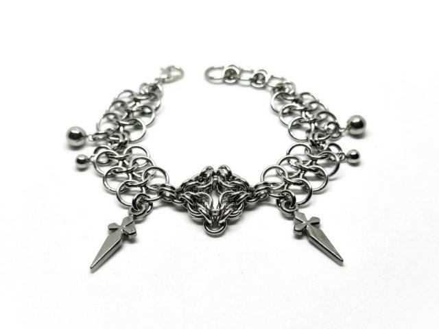 Bransoletka chainmaille z krzyżami kolcami ciężka gothic punk vampire