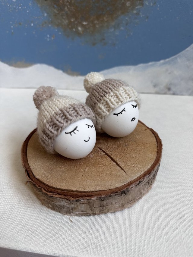 Urocze czapeczki na jajka - zestaw 2 szt. Dekoracje wielkanocne