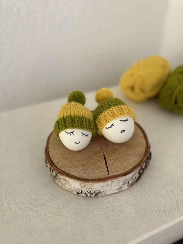 Urocze czapeczki na jajka - zestaw 2 szt. Dekoracje wielkanocne