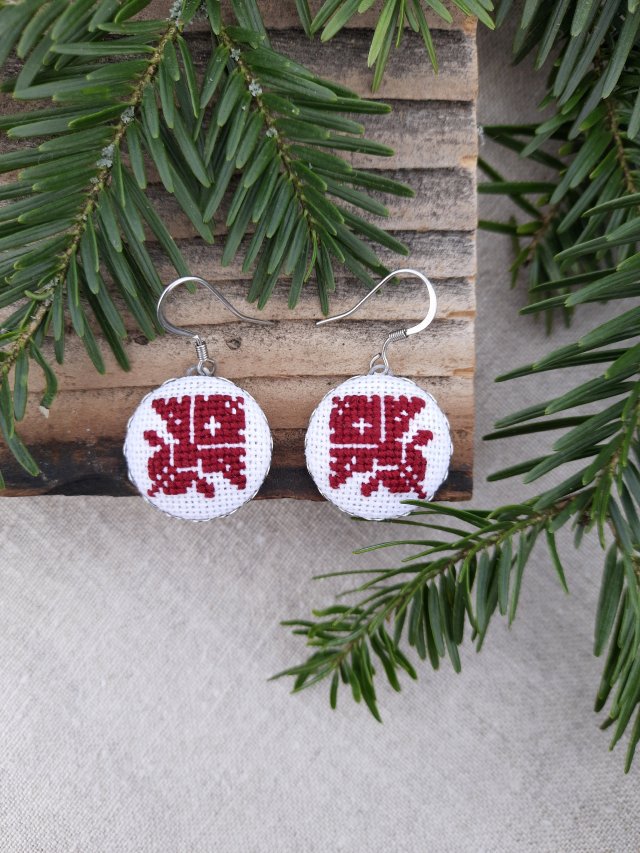 Kolczyki z haftem słowiańskim - czerwone
