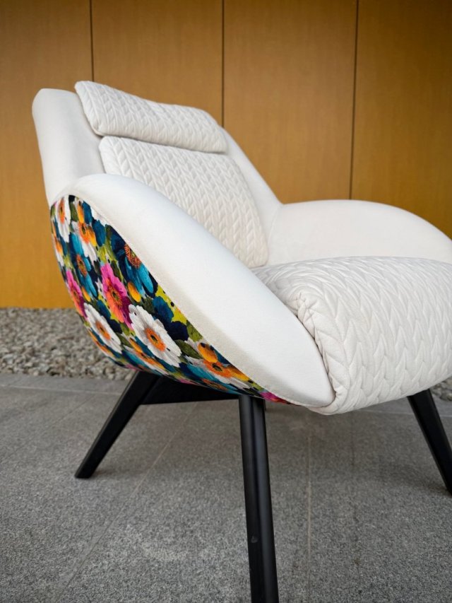 Fotel Skandynawski powiew wiosny pikowany kremowy