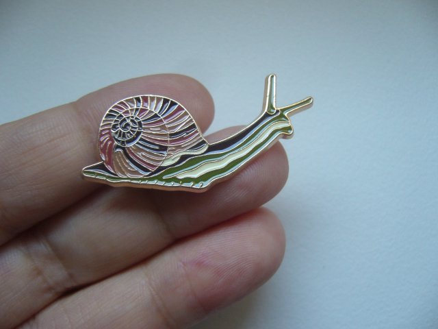 PIN PRZYPINKA BROSZKA ŚLIMAK
