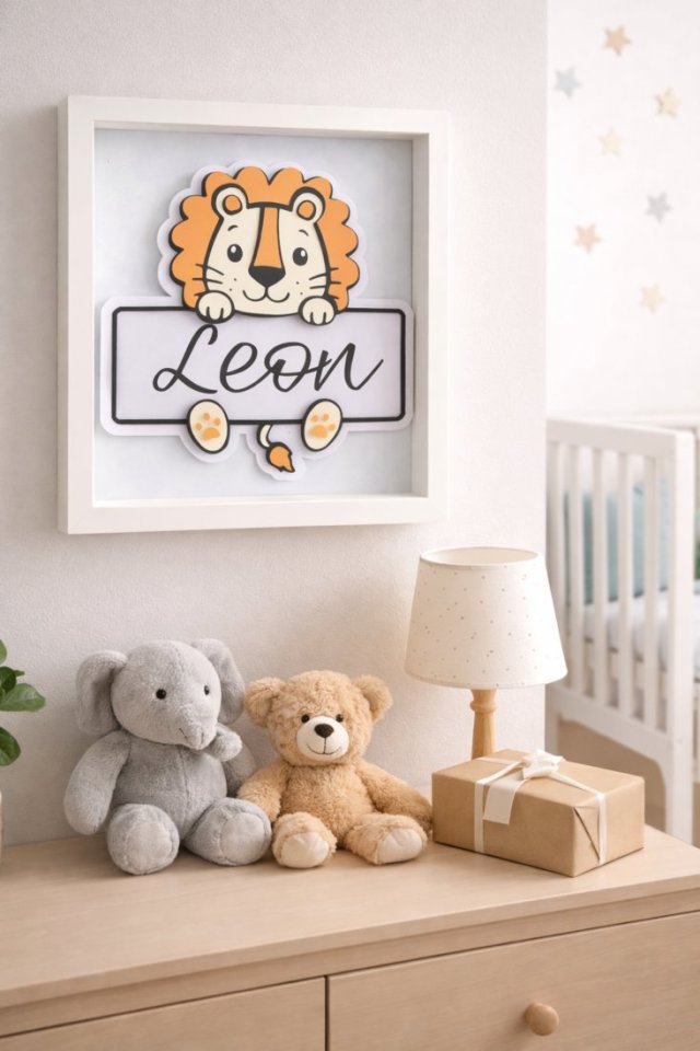 Ramka z imieniem dziecka – Lew Personalizowana dekoracja do pokoju dziecka