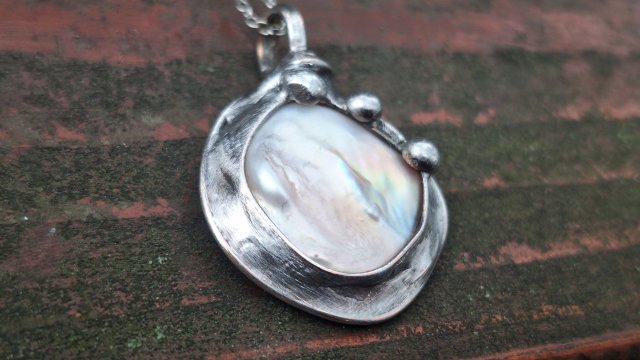 Perła po prostu- wisiorek