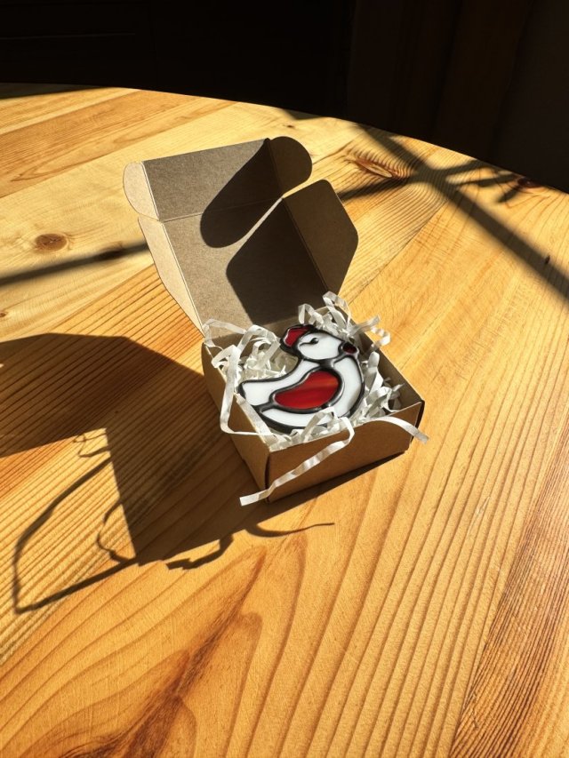 Broszka witrażowa "Kurka" w stylu rustykalnym Witraż w stylu Tiffany