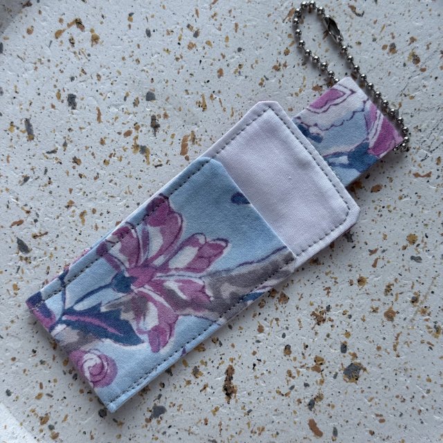 Etui na pomadkę balsam do ust 5