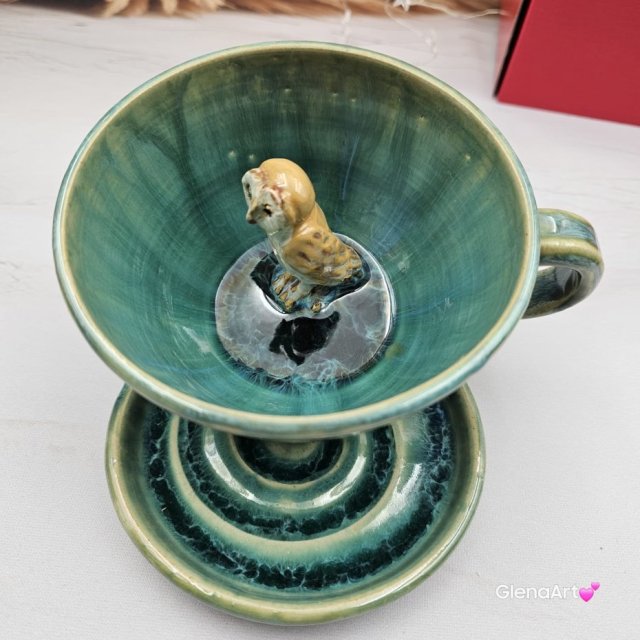 Filiżanka z SOWĄ i spodkiem ceramiczna zielono - niebieska w środku SÓWKA ręcznie toczona i malowana odcienie zieleni prezent dla nauczyciela