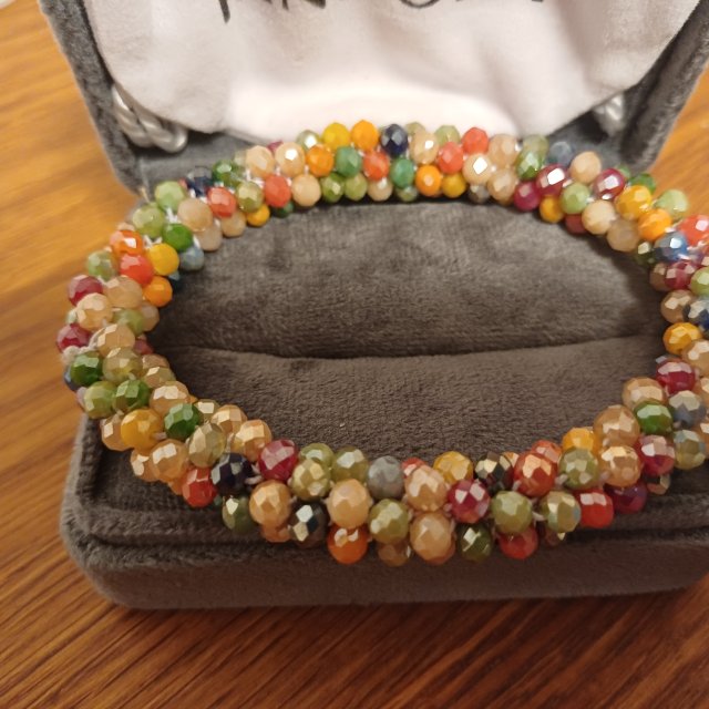 Kolorowa,z błyskiem bransoletka.