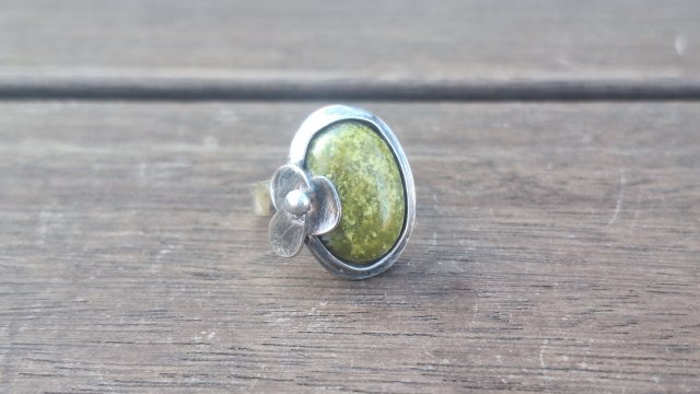 Lizardyt - pierścionek regulowany