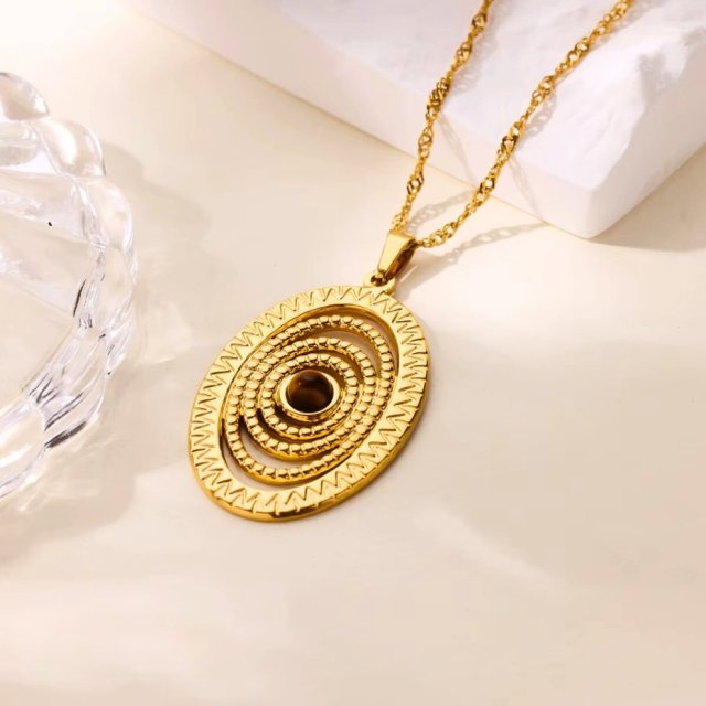 Wisior z tygrysim okiem