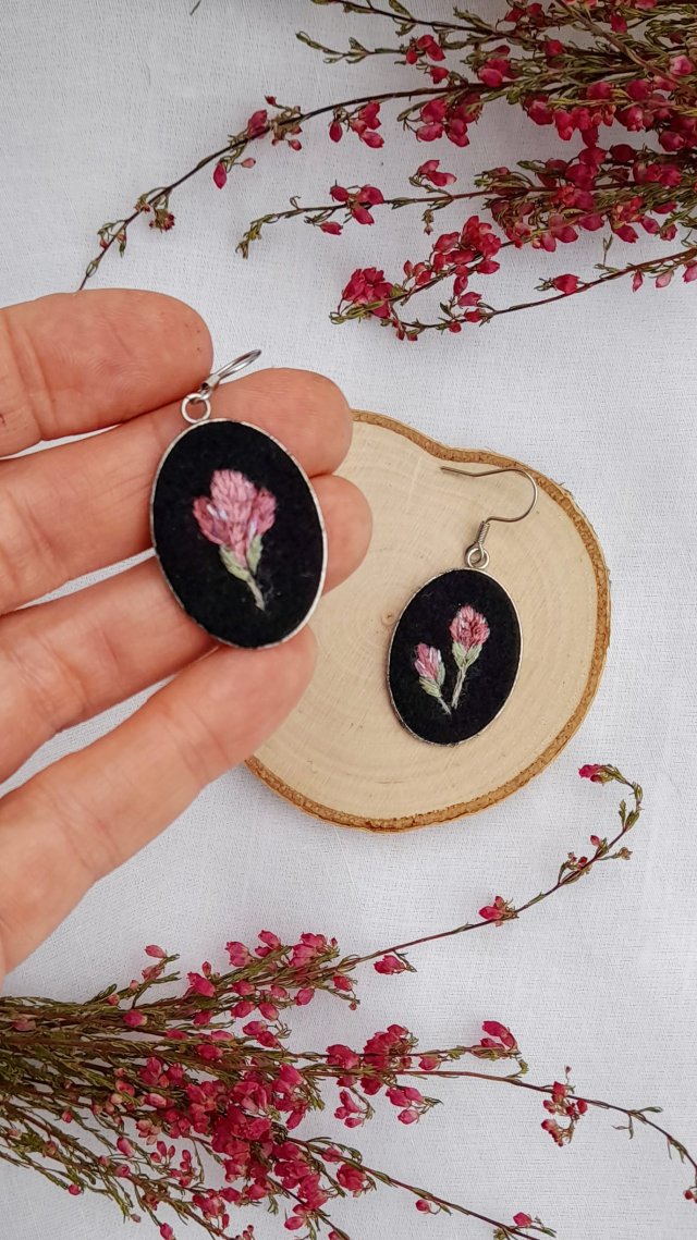 Kolczyki haftowane Magnolie nocą