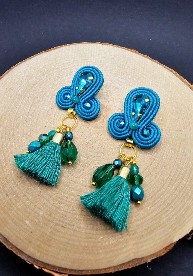 Turkusowe kolczyki sutasz z chwostami