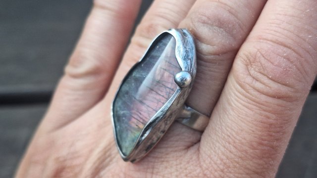 Poważna sprawa - pierścionek regulowany