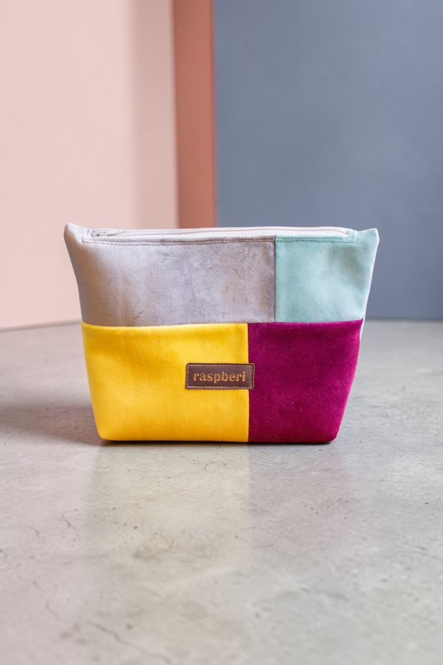 Kolorowa kosmetyczka MAXI z weluru