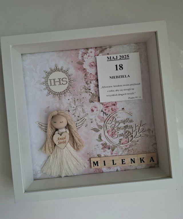 Ramka anioł, pamiątka komunii świętej dziewczynka- róże