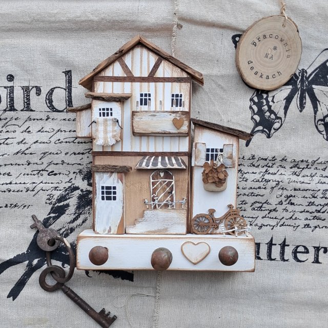 wieszak na klucze i drobiazgi on 1