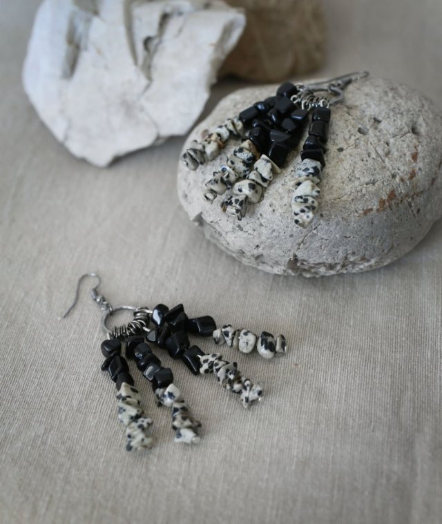 Długie kolczyki czarno-białe z jaspisem i turmalinem