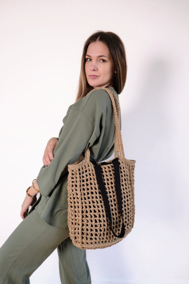 Torebka szydełkowa z juty – ażurowa torba handmade boho