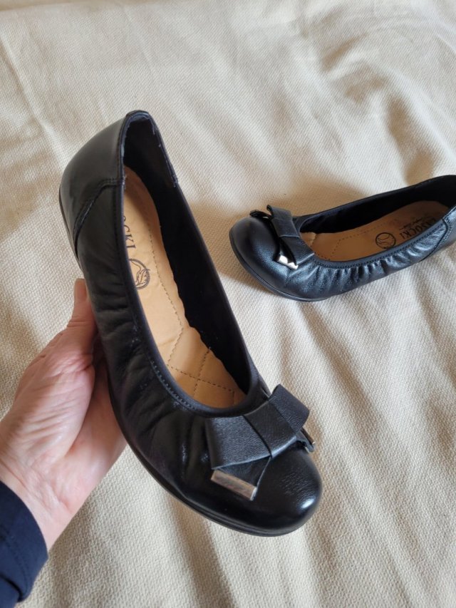 Czółenka Lasocki rozm 37