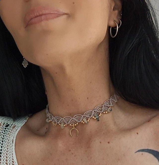 Naszyjnik lunula i prenhit