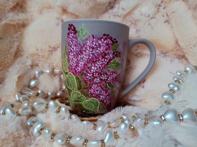 Bzy ręcznie malowany kubek 300 ml.