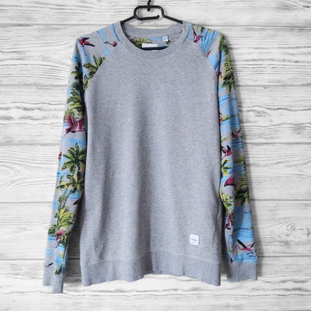 Bluza z tropikalnym nadrukiem