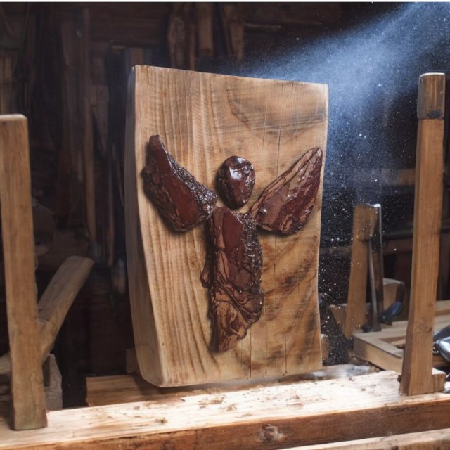 Asamblaż z kory -seria Abstrakcje anielskie 1