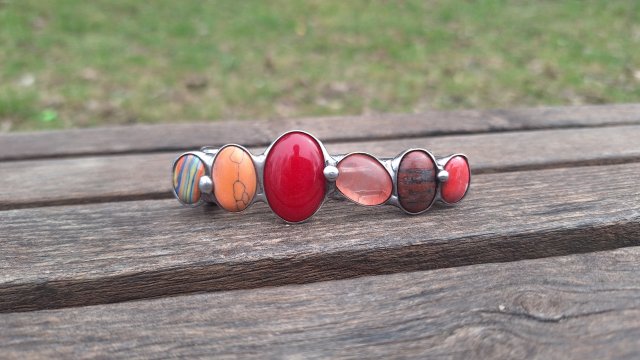 W czerwieni - klamra do włosów