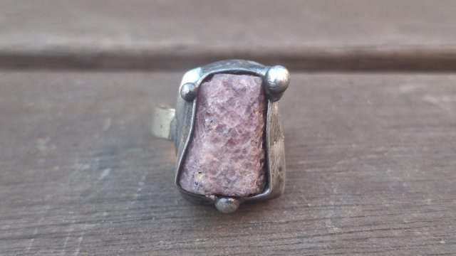 Rubin - pierścionek regulowany