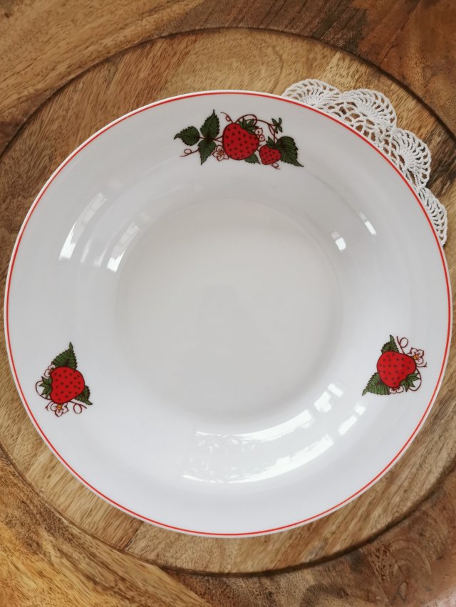 Zestaw 6 talerzy Lubiana dla Pani Joanny