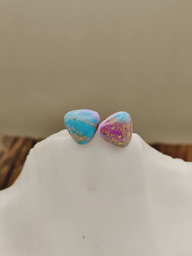 Aurora – kolczyki z glinki polimerowej z efektem złotego pyłu