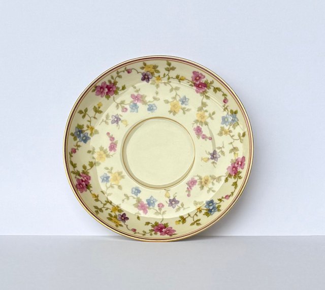 Talerzyk porcelanowy Heinrich & Co Selb Bavaria U.S. Zone Frühling vintage złocenia  spodek 1945 r