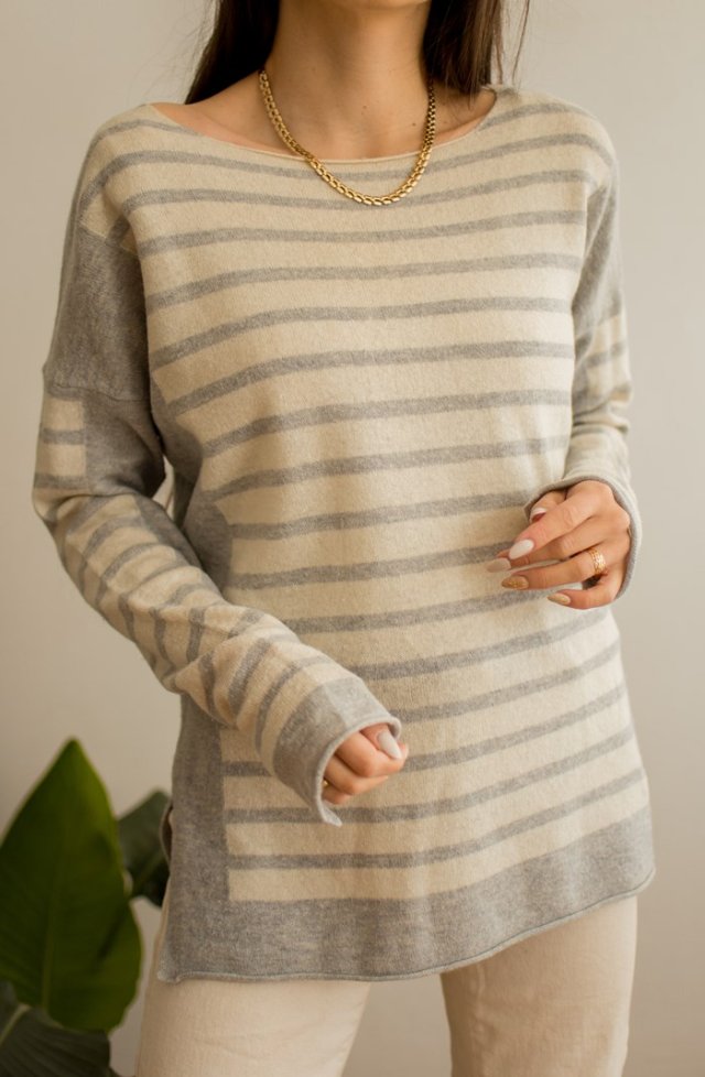 Wełniany sweterek M