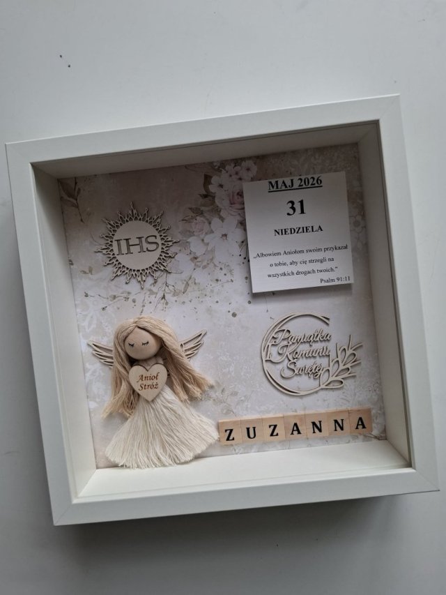 Ramka anioł, pamiątka komunii świętej dziewczynka- kwiaty