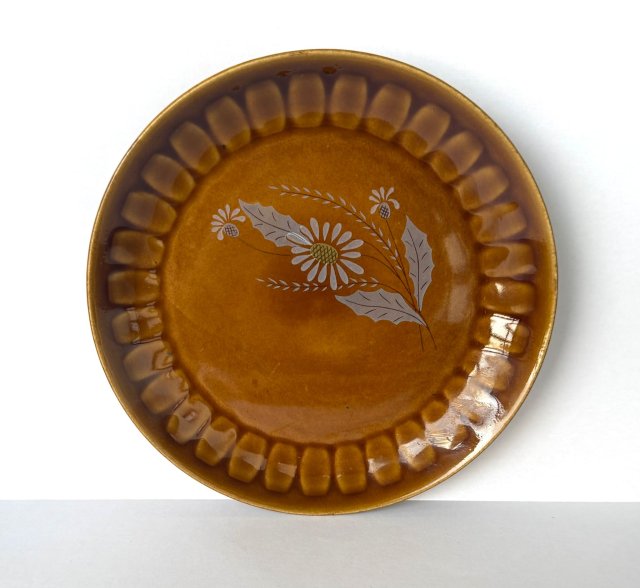 Kultowy Talerz Tułowice Stokrotki Miodowy Relief Vintage PRL Sygnowany