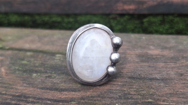 Kamień księżycowy - pierścionek regulowany