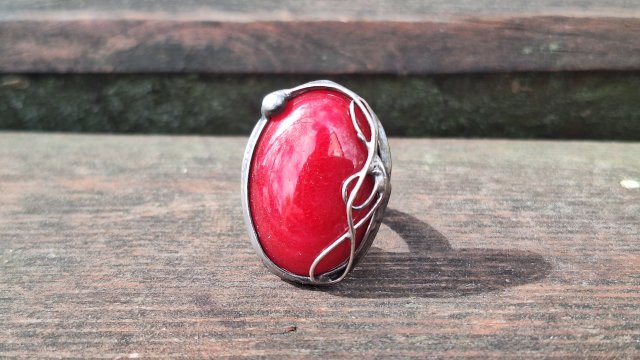 Piekielna czerwień - pierścionek regulowany