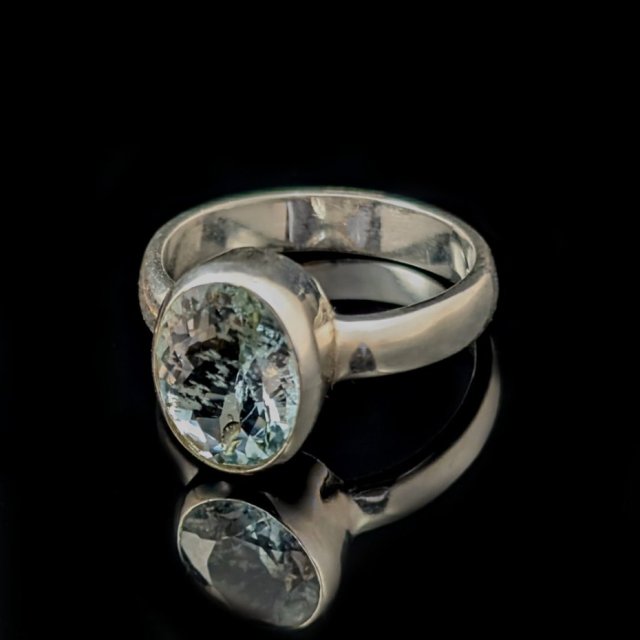 KRÓLEWSKI AKWAMARYN