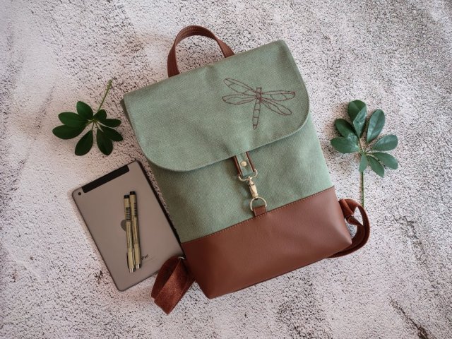 Damski plecak WAŻKA