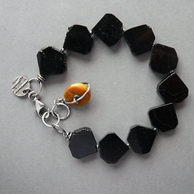 -turmalin i bursztyn-