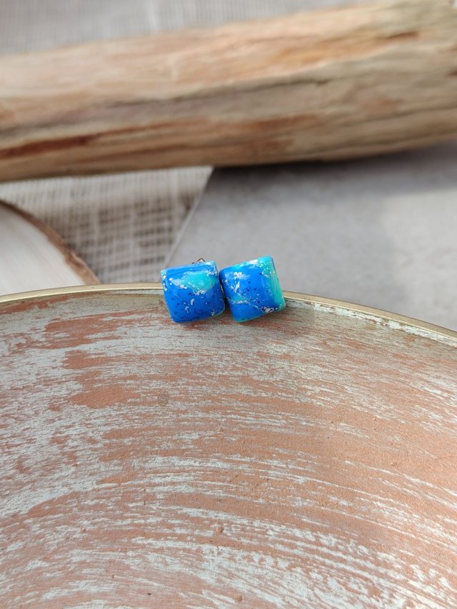 Oceaniczne Kostki – kolczyki w odcieniach błękitu