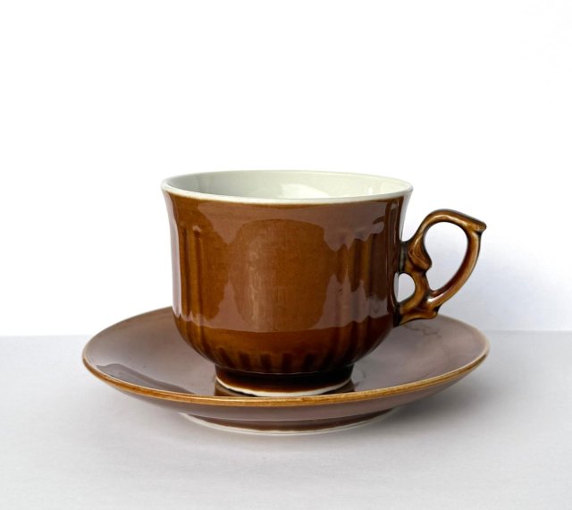 Filiżanka ze spodkiem ceramika made in D.P.R.K. vintage Korea lata 70-80 XX wieku design retro (2/4)