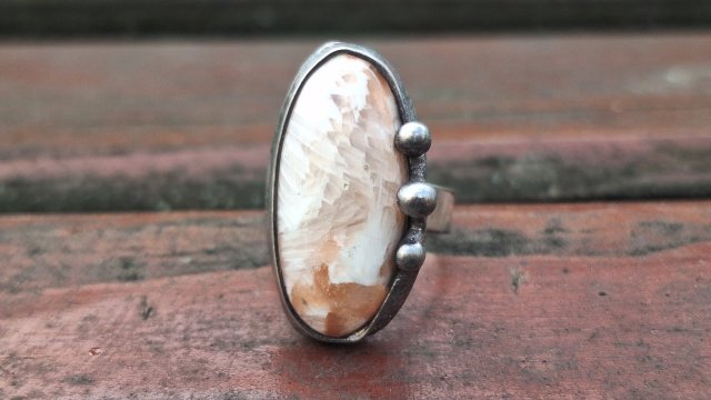 Skolecyt - pierścionek regulowany