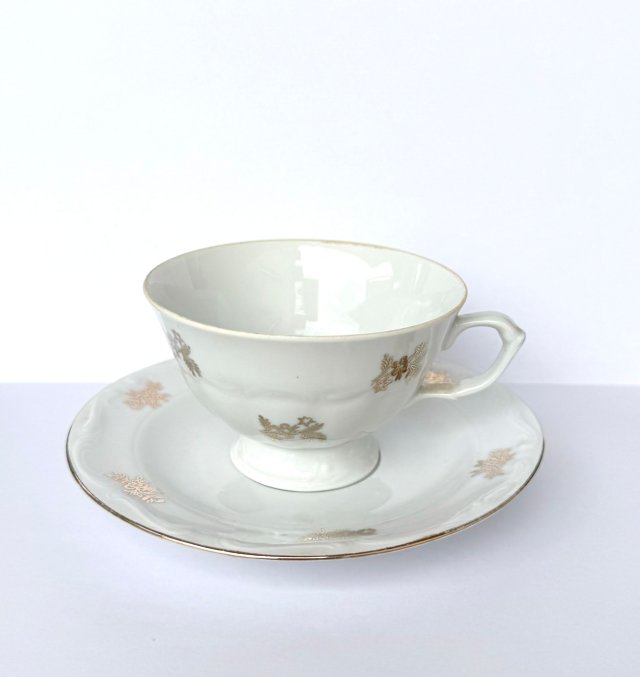 Elegancka Filiżanka ze Spodkiem Bogucice Złocone Motywy Vintage PRL Mid-Century Modern (1/2)