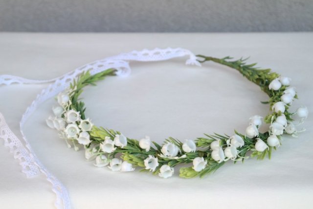 Konwalie w porannej rosie – biały wianek komunijny do włosów handmade, wianek na komunię, wianek komunijny