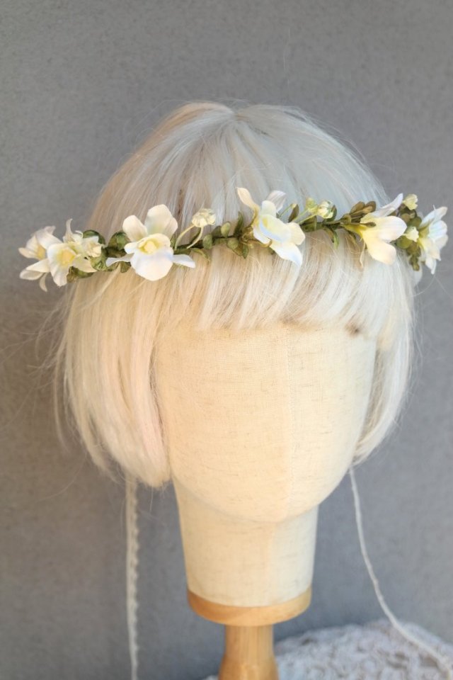 Śmietankowe frezje o świcie – wianek komunijny ślubny boho