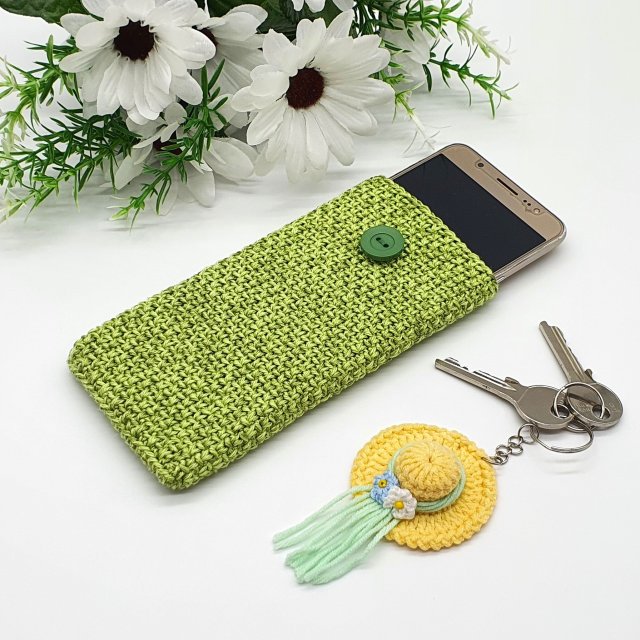 Zielone etui na telefon