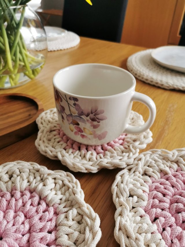 Podkładki na stół wiosenne kwiatki 4szt.